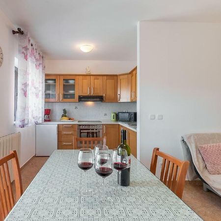 Apartments Prekalj Πόρετς Εξωτερικό φωτογραφία