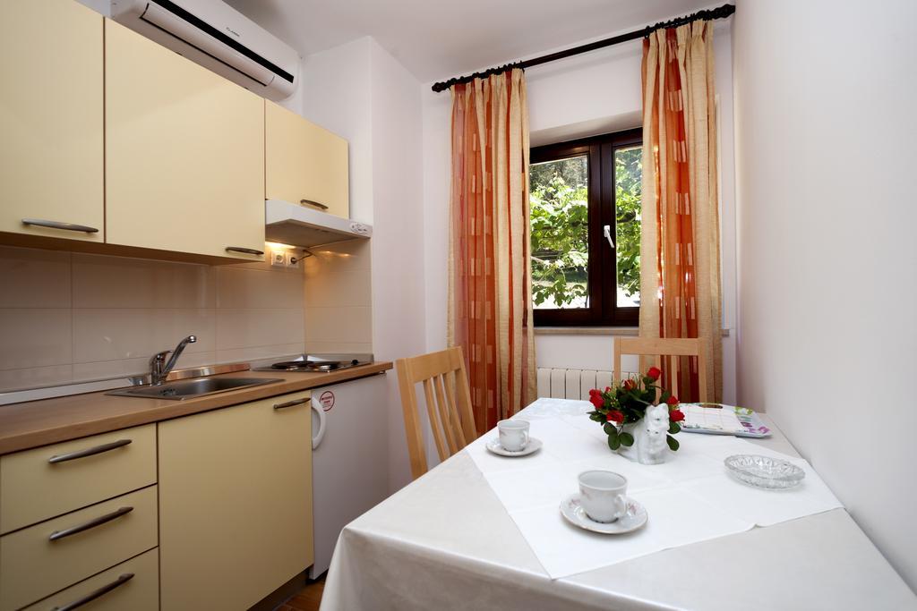 Apartments Prekalj Πόρετς Δωμάτιο φωτογραφία