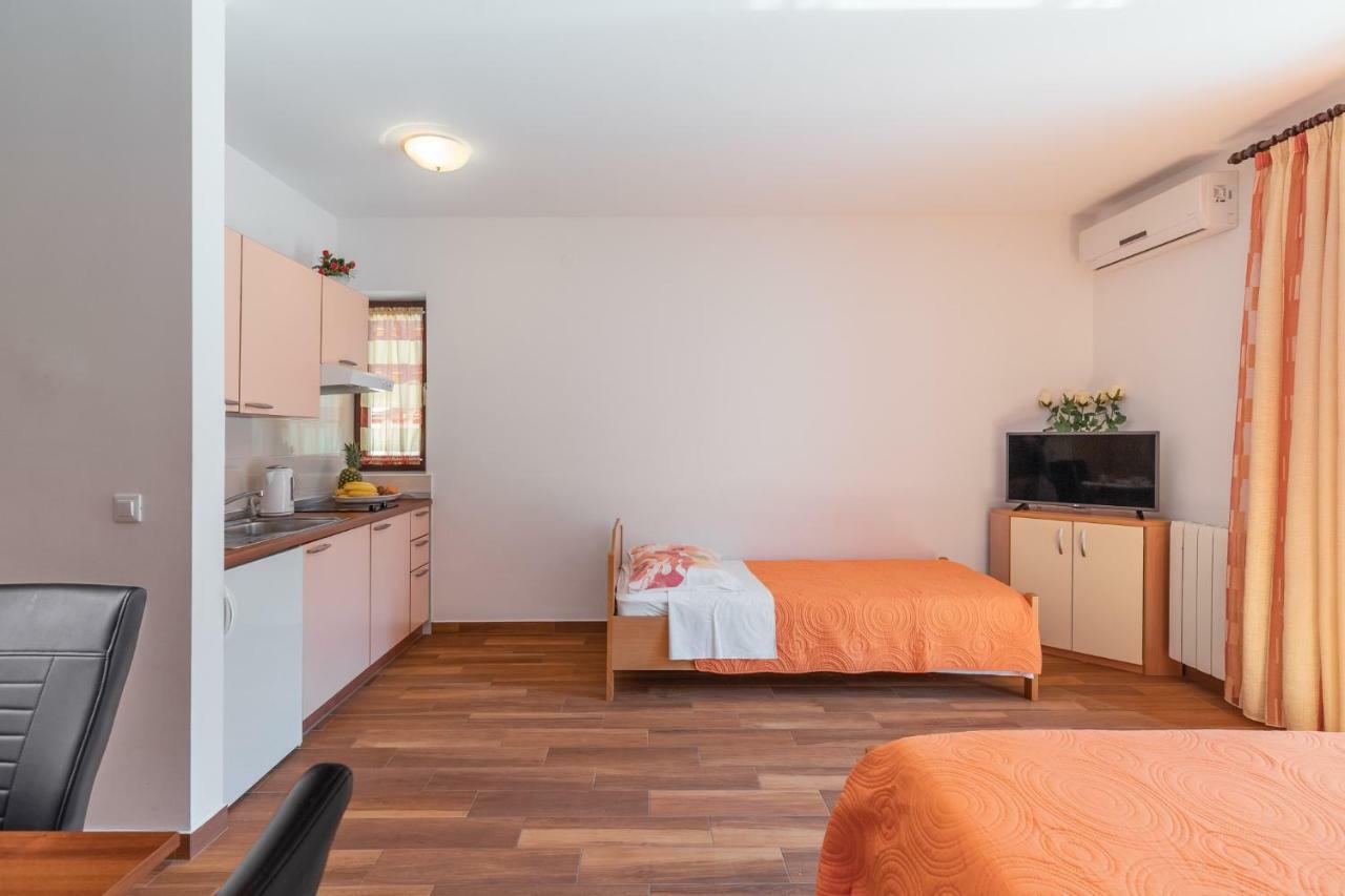 Apartments Prekalj Πόρετς Εξωτερικό φωτογραφία